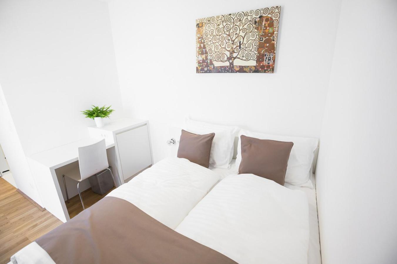 Shome Hotel Graz I Self Check-In I Free Parking Dış mekan fotoğraf